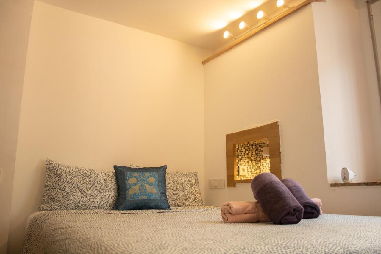 Malaguena Salerosa "Apartamento - Estudio Con Terraza" En Casa Tipica De 1 A 4 Dormitorios Málaga Eksteriør billede