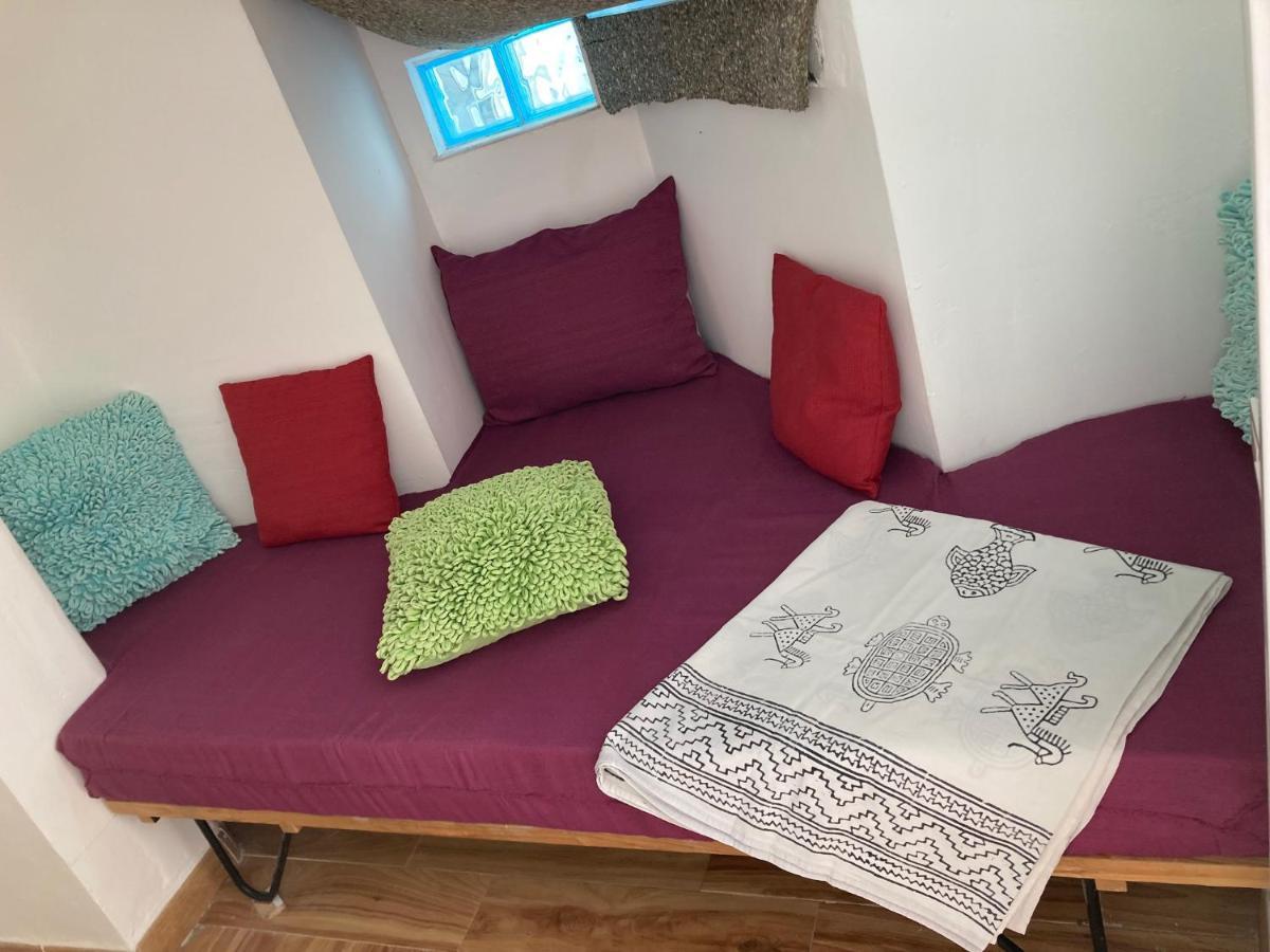 Malaguena Salerosa "Apartamento - Estudio Con Terraza" En Casa Tipica De 1 A 4 Dormitorios Málaga Eksteriør billede