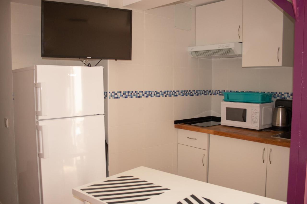 Malaguena Salerosa "Apartamento - Estudio Con Terraza" En Casa Tipica De 1 A 4 Dormitorios Málaga Eksteriør billede