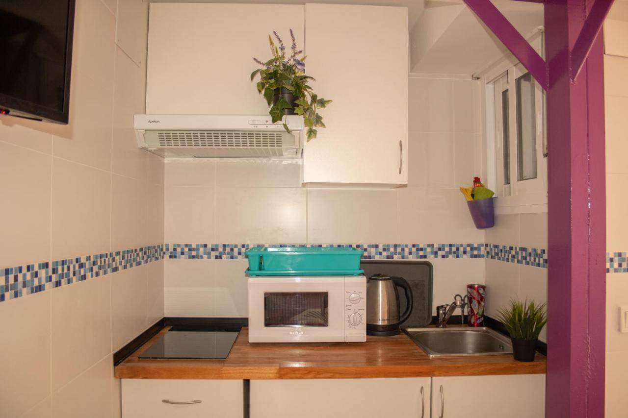 Malaguena Salerosa "Apartamento - Estudio Con Terraza" En Casa Tipica De 1 A 4 Dormitorios Málaga Eksteriør billede