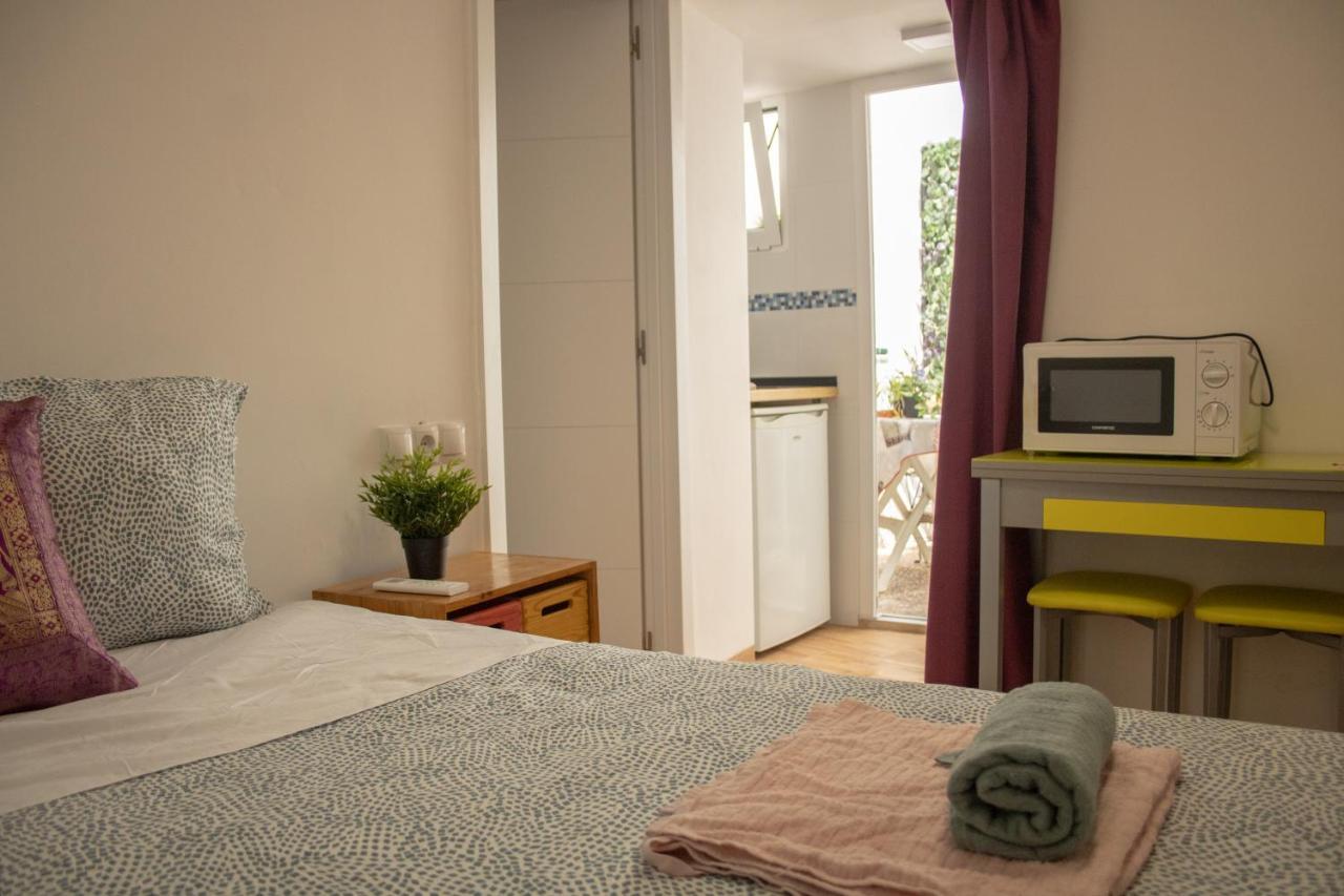 Malaguena Salerosa "Apartamento - Estudio Con Terraza" En Casa Tipica De 1 A 4 Dormitorios Málaga Eksteriør billede